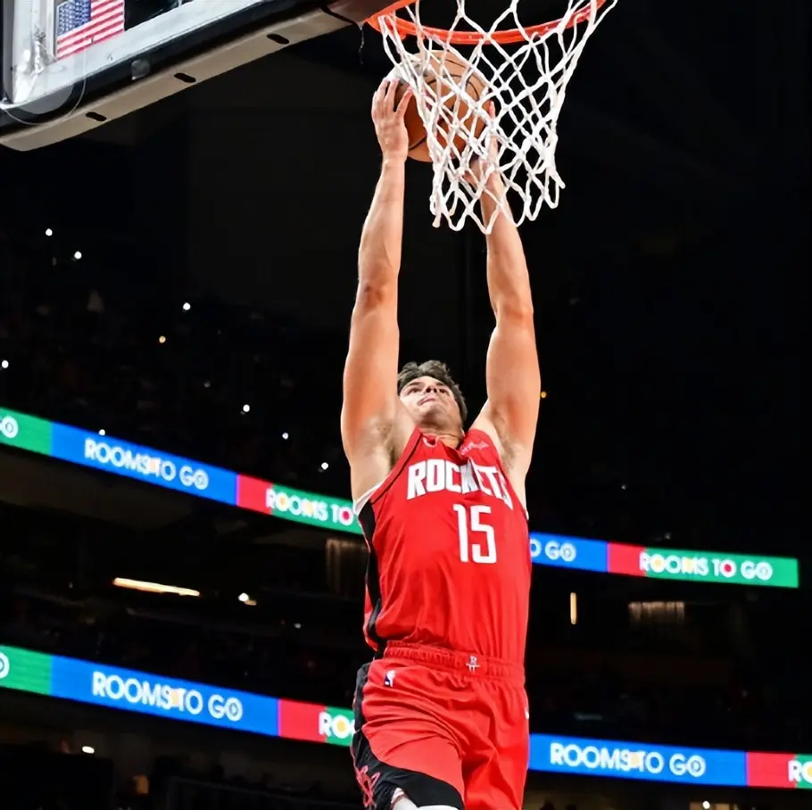 表现回报了, 火箭捡到年