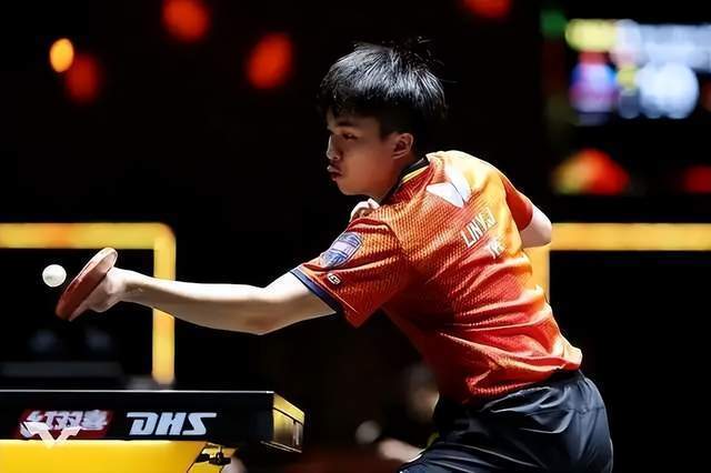 尤其最后一, 球没把握住, 最后一刻退 尤其最后一, 球没把握住, 最后一刻退