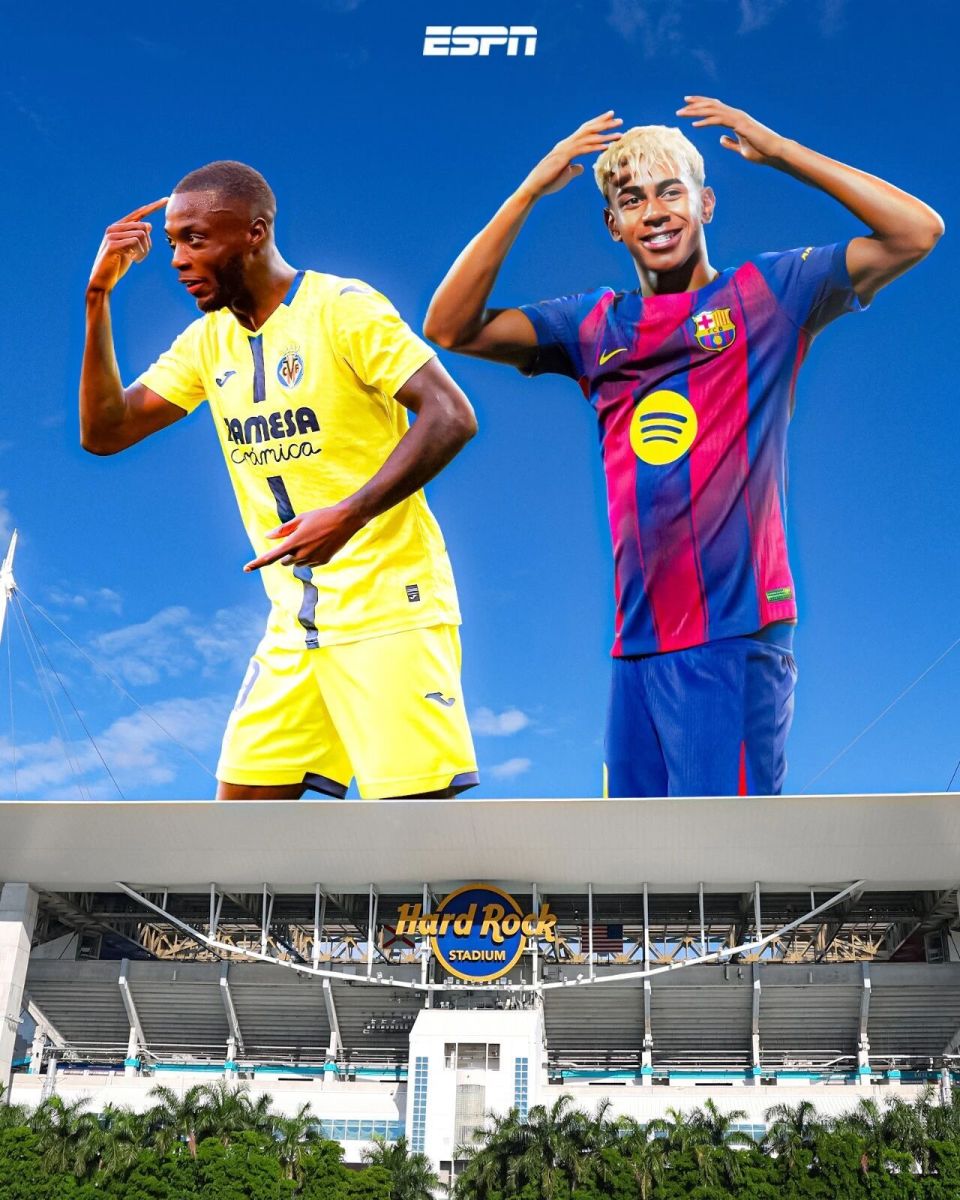 场的大门, 成为足球产