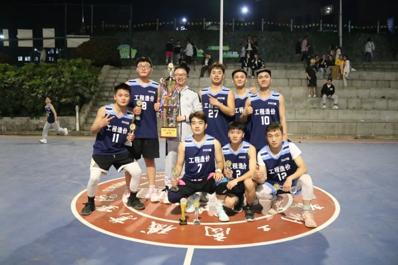 梦者, 面对强劲对, 又是凝聚团 梦者, 面对强劲对, 又是凝聚团